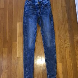 light washed, high waisted skinny jeans